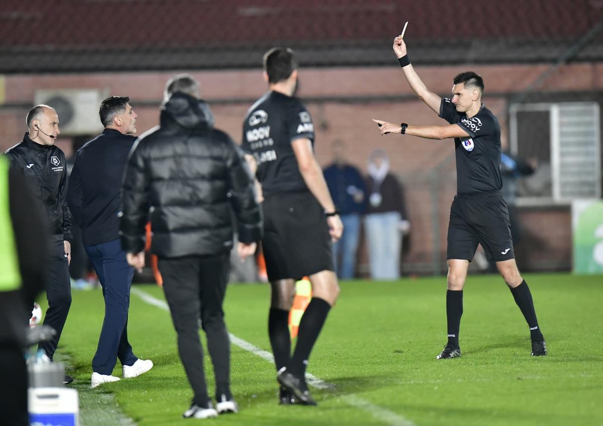 Nicolae Dică a identificat greșeala comisă de Reghecampf la FCSB: „Nu a fost OK, echipa a căzut”