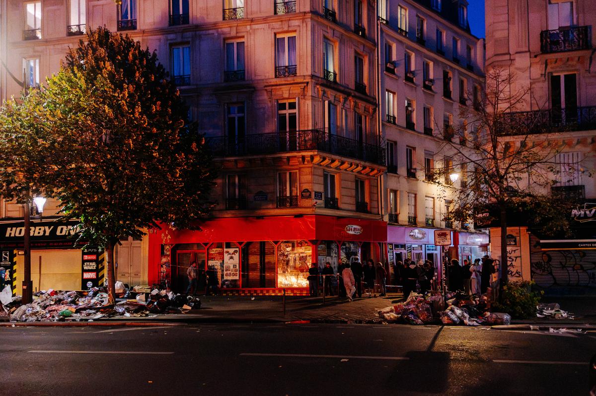 Imagini din haosul care a cuprins Parisul în aceste zile // foto: Imago