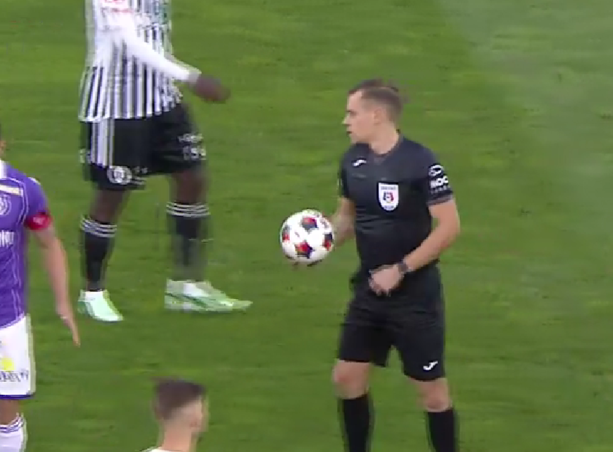 Cea mai bizară decizie de arbitraj din acest sezon în Superligă! Motivul uluitor pentru care a fost anulat golul în U Cluj - FC Argeș