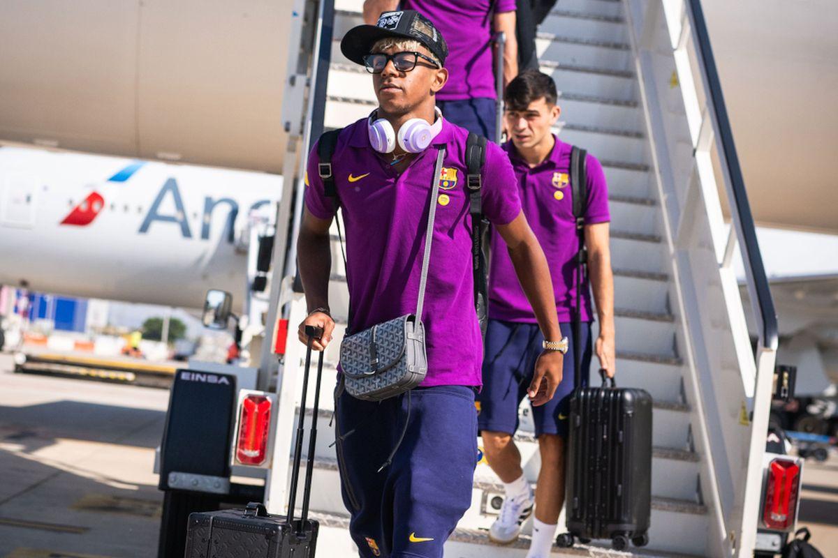 Barcelona a decolat cu înstârziere spre Paris pentru meciul cu PSG