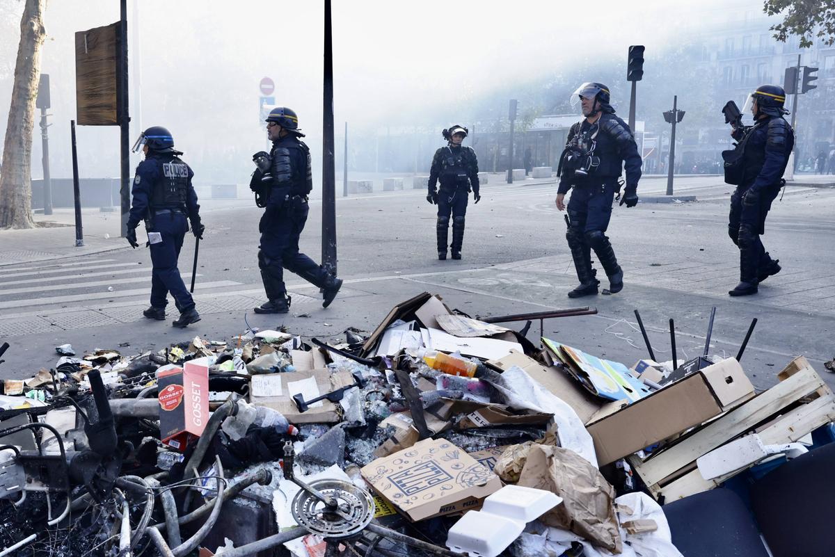 Imagini ireale din haosul de la Paris: poliția franceză a cerut amânarea blockbusterului PSG - Barcelona