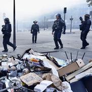 Imagini din haosul care a cuprins Parisul în aceste zile // foto: Imago