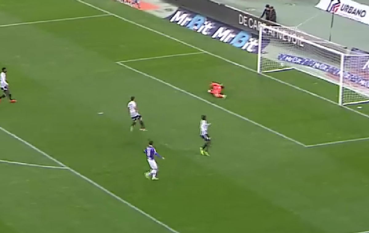 Cea mai bizară decizie de arbitraj din acest sezon în Superligă! Motivul uluitor pentru care a fost anulat golul în U Cluj - FC Argeș