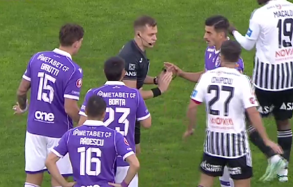Decizie ciudată de arbitraj, în Universitatea Cluj - FC Argeș