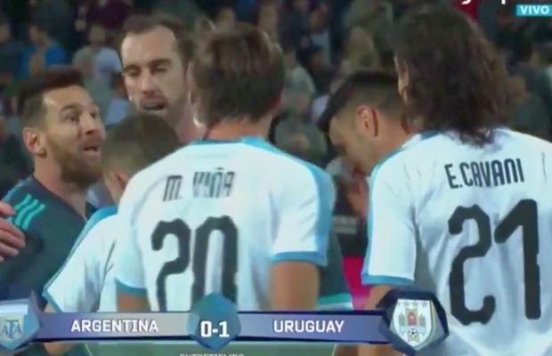 VIDEO // Leo Messi, scandal cu Edinson Cavani: „Hai să ne batem!”
