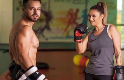 GALERIE FOTO Anamaria Prodan trece la profesioniști, după ce „l-a pansat” pe Dan Alexa :) » S-a apucat de box