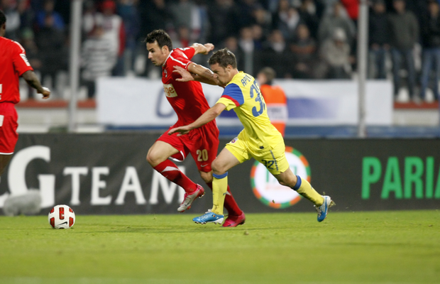 EXCLUSIV VIDEO Fotbalistul adus la FCSB la insistențele lui Gigi Becali, înlăturat de furia suporterilor: „Mă simțeam amenințat. Am lăsat 60.000 de euro acolo”