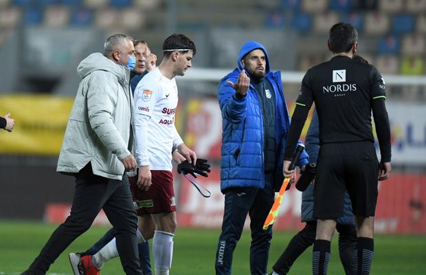 Fotbaliștii Chindiei au răbufnit după greșeala de arbitraj care i-a costat victoria cu Rapid: „Arbitrați corect! Nu e normal așa ceva”