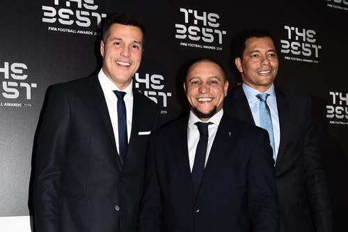 Roberto Carlos (centru) și Gilberto Silva (dreapta) cred că Brazilia va cuceri pentru a șasea oară titlul mondial.Foto: Imago