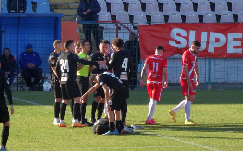 8 informații de la FC Buzău - Dinamo 2-2 » Burcă a dialogat cu suporter: „Cu FCSB, tată, nu cu Steaua!”, probleme pentru Iglesias + Mihalcea, nemulțumit de atitudine