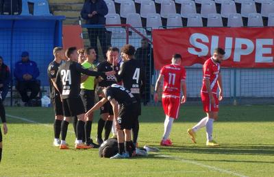 7 informații de la FC Buzău - Dinamo 2-2 » Burcă a dialogat cu un suporter: „Cu FCSB, tată, nu cu Steaua!”, ce a pățit decarul „câinilor” + Mihalcea, nemulțumit de atitudine