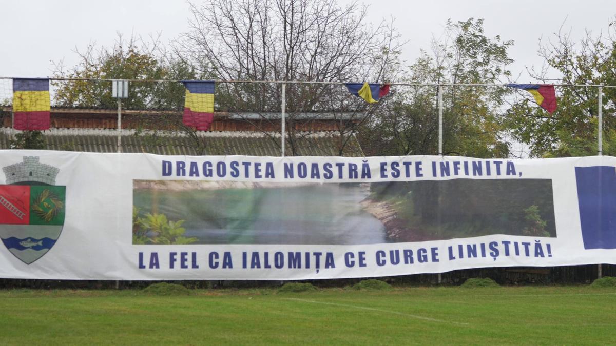Show fabulos în „Groapa cu lei” de la Bărcănești! Șeful galeriei a intrat peste jucători în vestiar și-a început să țipe la ei: „Haideee, băăăă!”