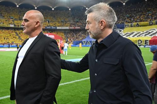 Jurnaliștii israelieni nu au avut milă de selecționerul Alon Hazan și secundul Yossi Benayoun, după ce România a învins la Felcsut, scor 2-1, și s-a calificat la Euro 2024. foto: Imago Images