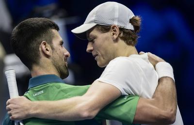 Cum l-a ajutat Darren Cahill pe Jannik Sinner, cel care se duelează în finala Turneului Campionilor cu Novak Djokovic