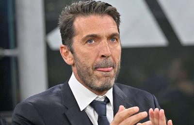 Buffon șochează la lansarea autobiografiei: „Slăbiciunea mea? Pariurile!” + Fotbalistul-surpriză despre care exclamă: „Merita 5 Baloane de Aur!”