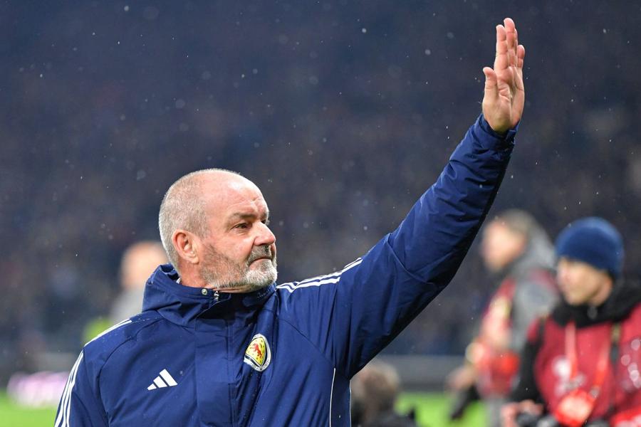 Selecționerul Steve Clarke a calificat naționala Scoției și la ultimele două EURO, 2020 și 2024 / Foto: Imago Fostul coleg al lui Dan Petrescu a devenit erou peste noapte! Numit „Sir” și propus pentru sanctificare