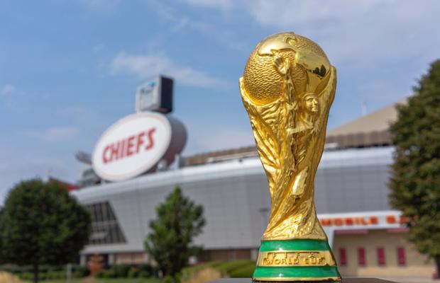 Prețurile hotelurilor au explodat! Creșteri de până 2.300% în orașele care vor găzdui meciurile Campionatului Mondial din 2026