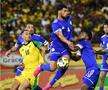 Roshon Van Eijma, în duel pentru balon, în Jamaica - Insulele Curacao 0-0 / Foto: X