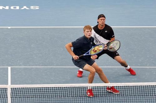 Lleyton Hewitt și Cruz, fiul său/Foto: Richard Dobson (news.com.au)