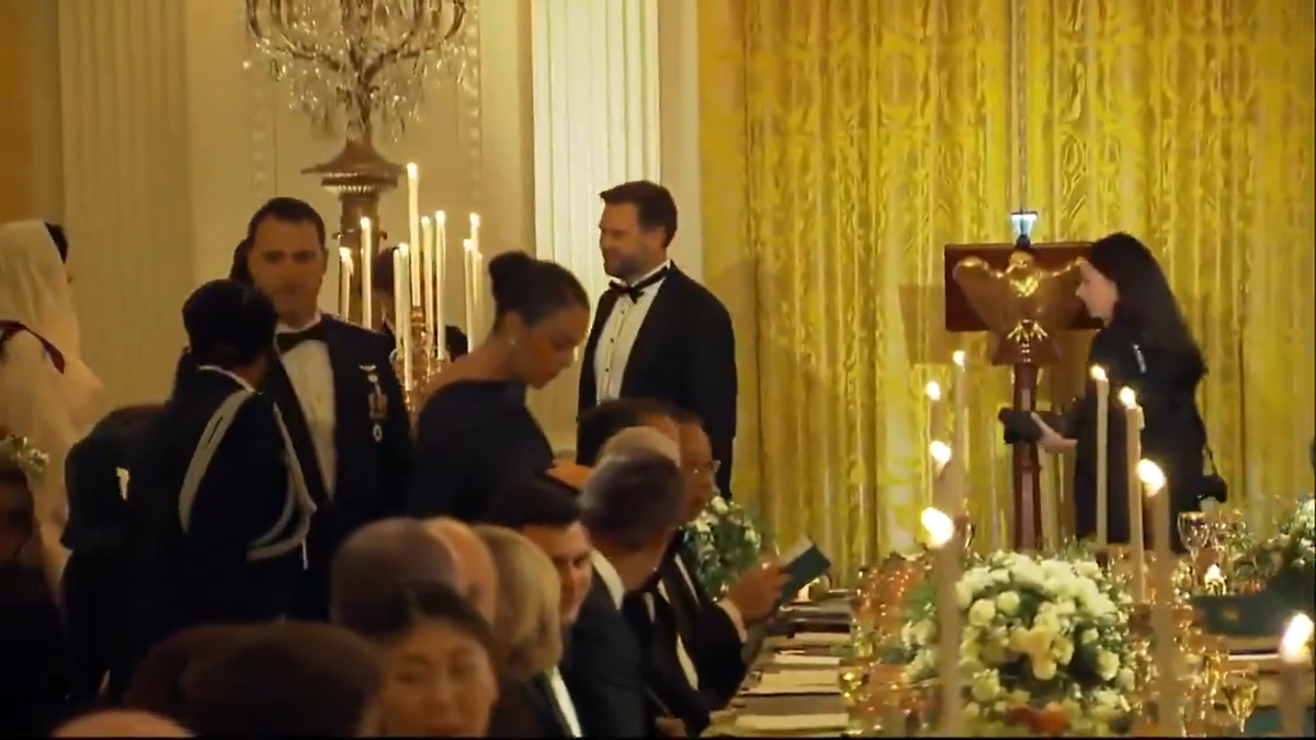 Cristiano Ronaldo, alături de bogații lumii la cina organizată de Casa Albă » Ce a vrut Donald Trump să-i transmită