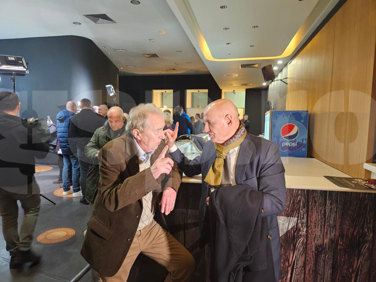 Cum a apărut Valentin Ceaușescu la lansarea filmului despre Ladislau Boloni » Cu cine s-a întreținut