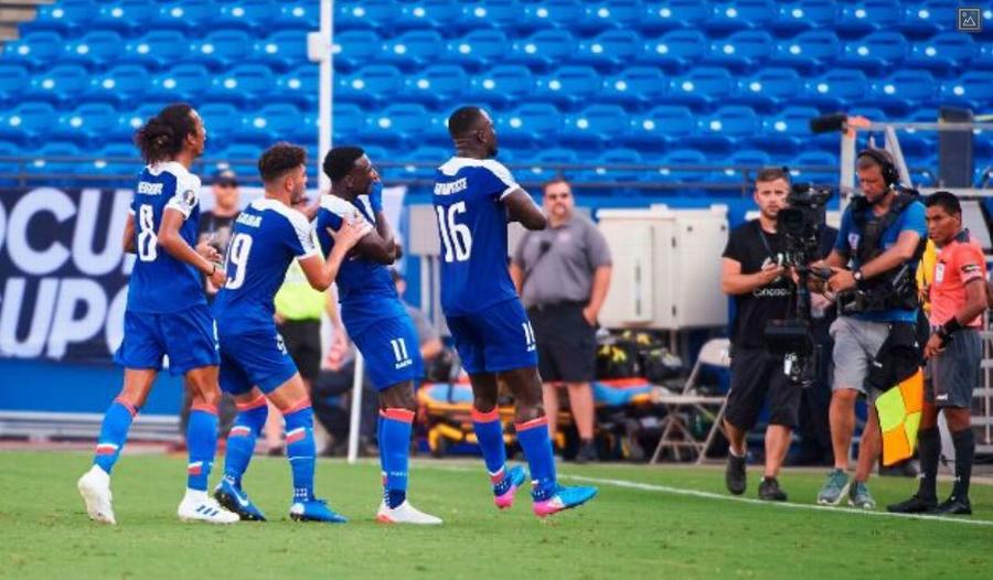 Bucuria jucătorilor haitieni după succesul cu Nicaragua (2-0) obținut în Insulele Curacao / Foto: X S-a scris istorie! » Cea mai mică țară care merge la Mondial, fără selecționer și fără vreun fotbalist născut acolo!