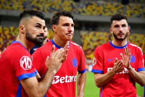 Valentin Crețu (stânga), Risto Radunovic (centru) și Mihai Popescu (dreapta)