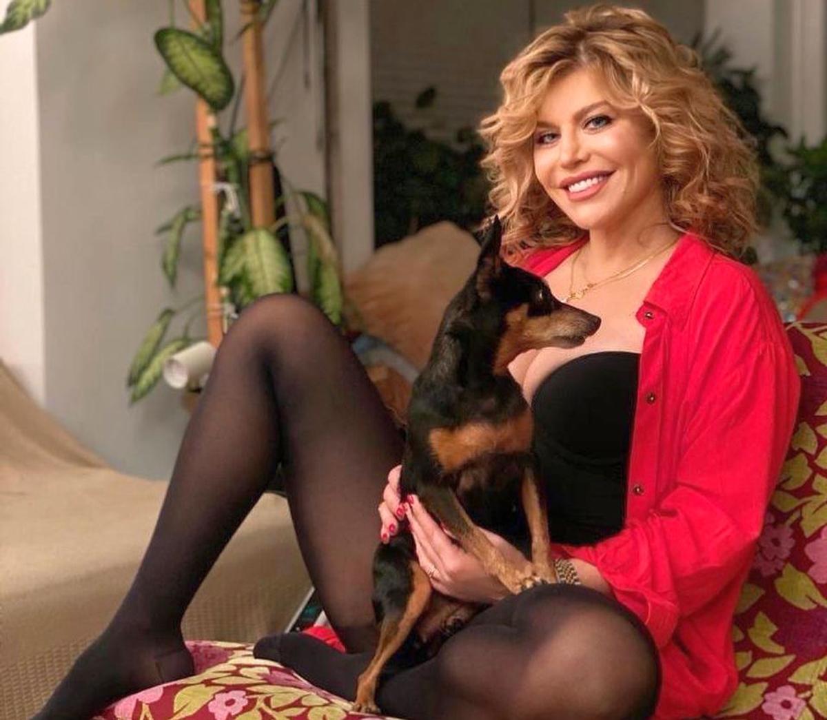 Loredana Groza, susținătoare înfocată a Craiovei lui Pițurcă