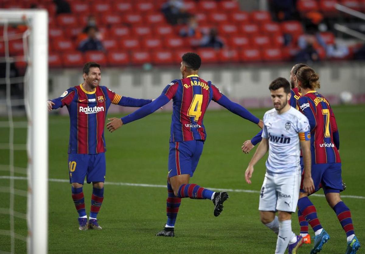Barcelona - Valencia 2-2 » Egal spectaculos pe „Camp Nou”, iar catalanii rămân pe 5