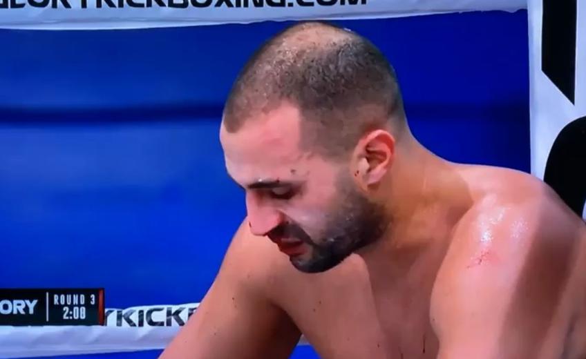 Badr Hari, taxat de presa olandeză după ce a fost făcut KO de Benny Adegbuyi