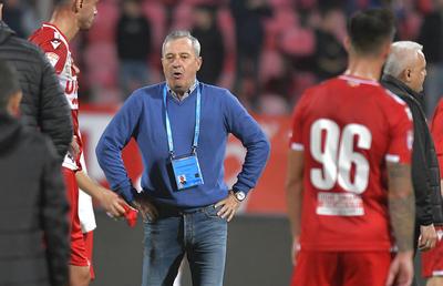 Mircea Rednic se ia de un jucător: „Asta m-a deranjat cel mai tare” + Explică plecările de la Dinamo: „S-au făcut niște greșeli în contracte, dar oricum nu-i păstram”