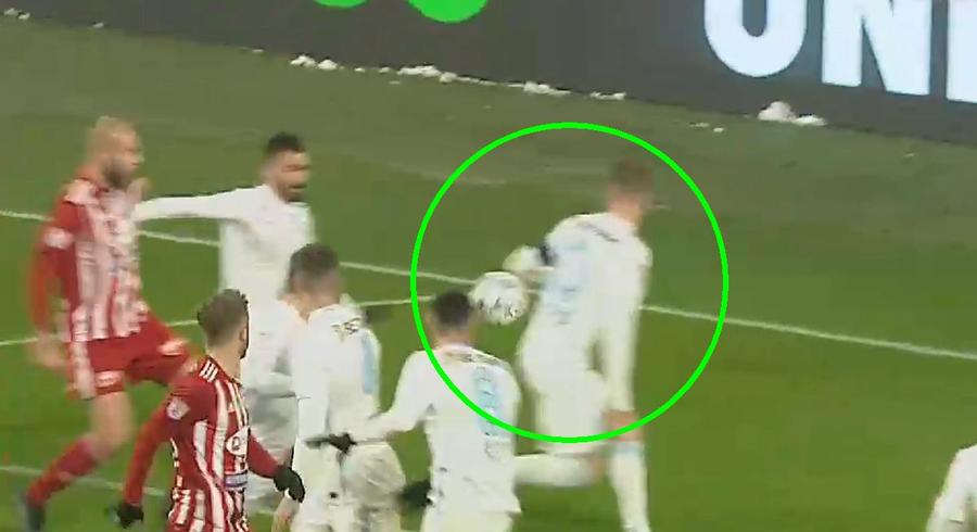 Sepsi a cerut penalty în minutul 22 al meciului cu FCSB! Ce arată reluările