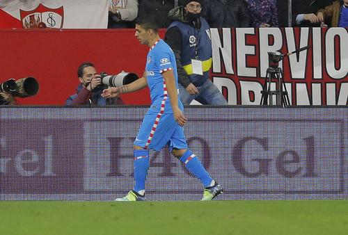 Luis Suarez, nervos în momentul schimbării // FOTO: Imago