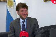 Pasiune, nu diplomație » Gazeta a mers la Ambasada Argentinei din București, a doua zi după ce Messi a luat Cupa Mondială: „L-am avut pe Maradona, acum avem alt zeu. Anxietatea a fost dramatică”