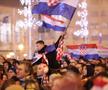 Scene FABULOASE pe străzile din Zagreb » Croații s-au strâns cu zecile de mii pentru a sărbători alături de fotbaliști bronzul de la Mondial: „Josko, accepți oferta?”