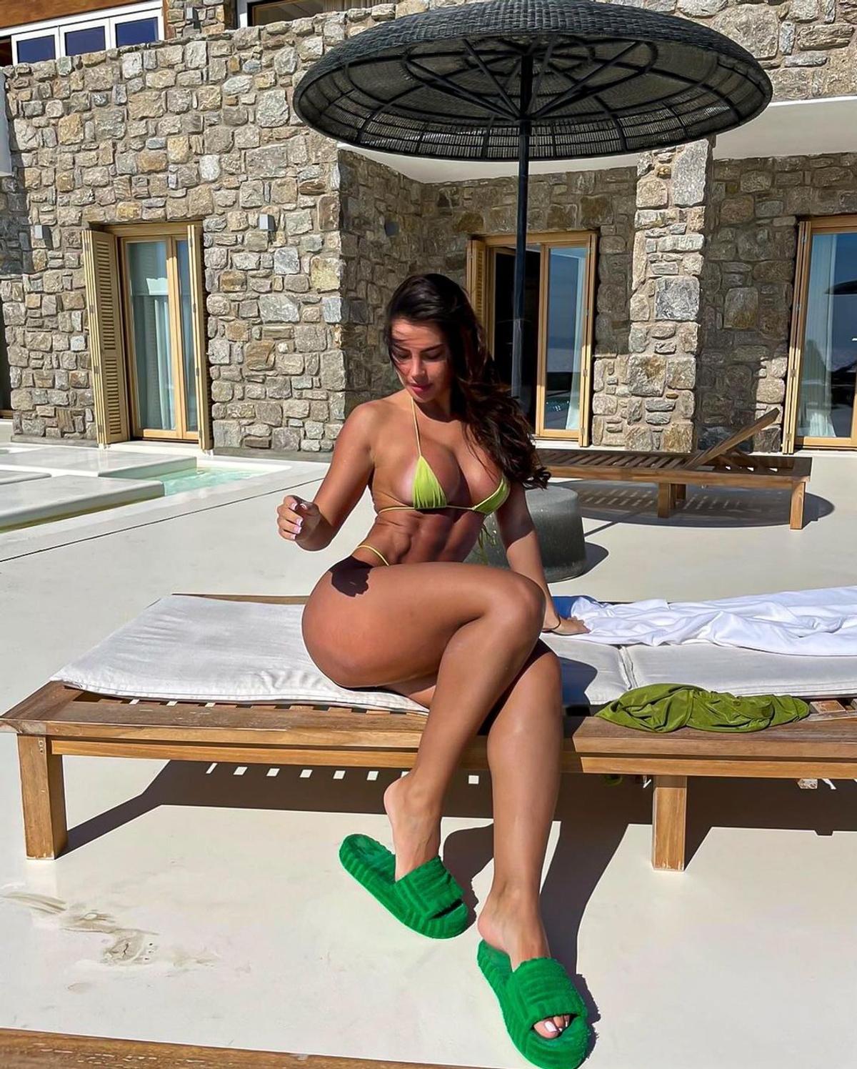 Adriana Paul