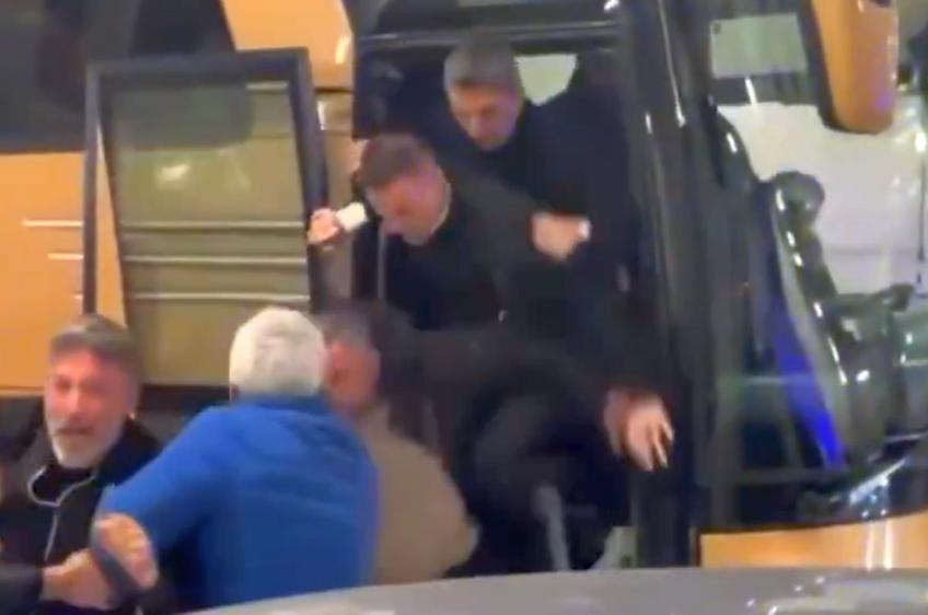 Scandal după AEK - PAOK, cu Răzvan Lucescu în prim-plan