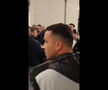 Imagini incredibile în Grecia: încăierare generală la autocarul lui PAOK, Răzvan Lucescu a căzut pe scări!