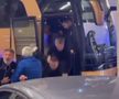 Imagini incredibile în Grecia: Răzvan Lucescu a căzut pe scări
