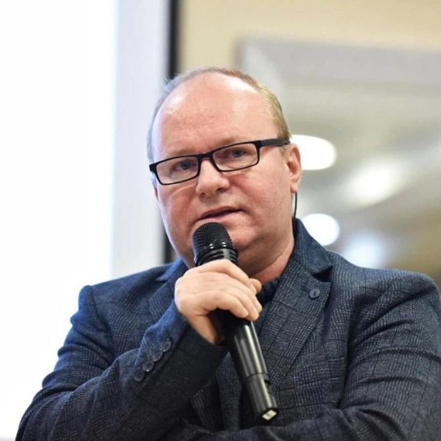 Cristian Păun „Sunt sigur că pentru asta o face. Apoi, apar problemele” » Un profesor în economie analizează achiziția clubului Genoa de către Dan Șucu