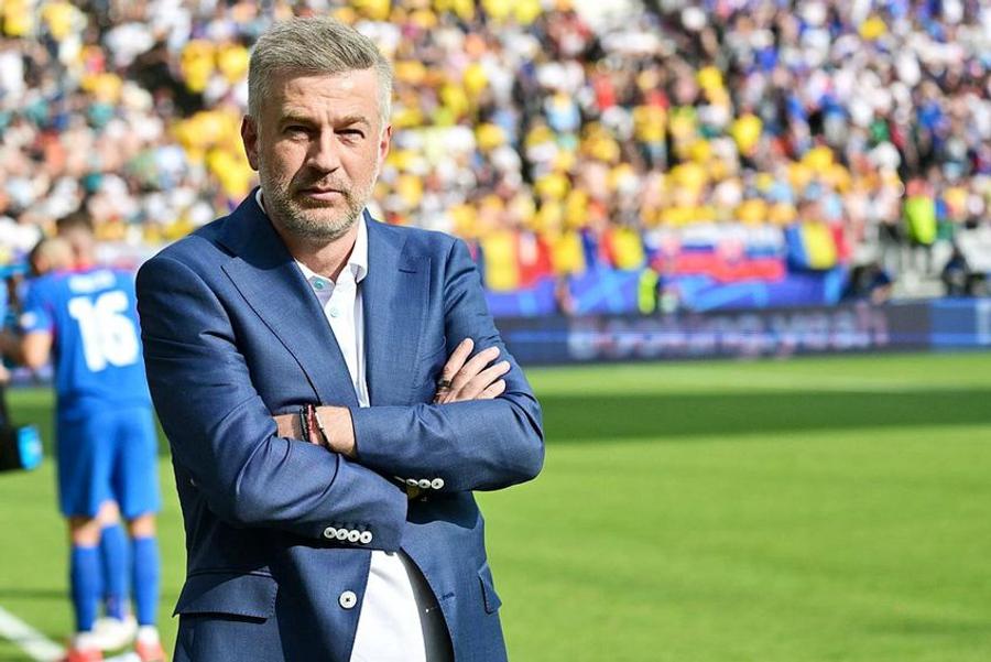 Edi Iordănescu Disputa Mircea Lucescu - Edward Iordănescu, la ultimul episod » Gestul făcut de selecționer la „Prietenii lui Ovidiu”