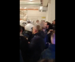 Imagini incredibile în Grecia: Răzvan Lucescu a căzut pe scări