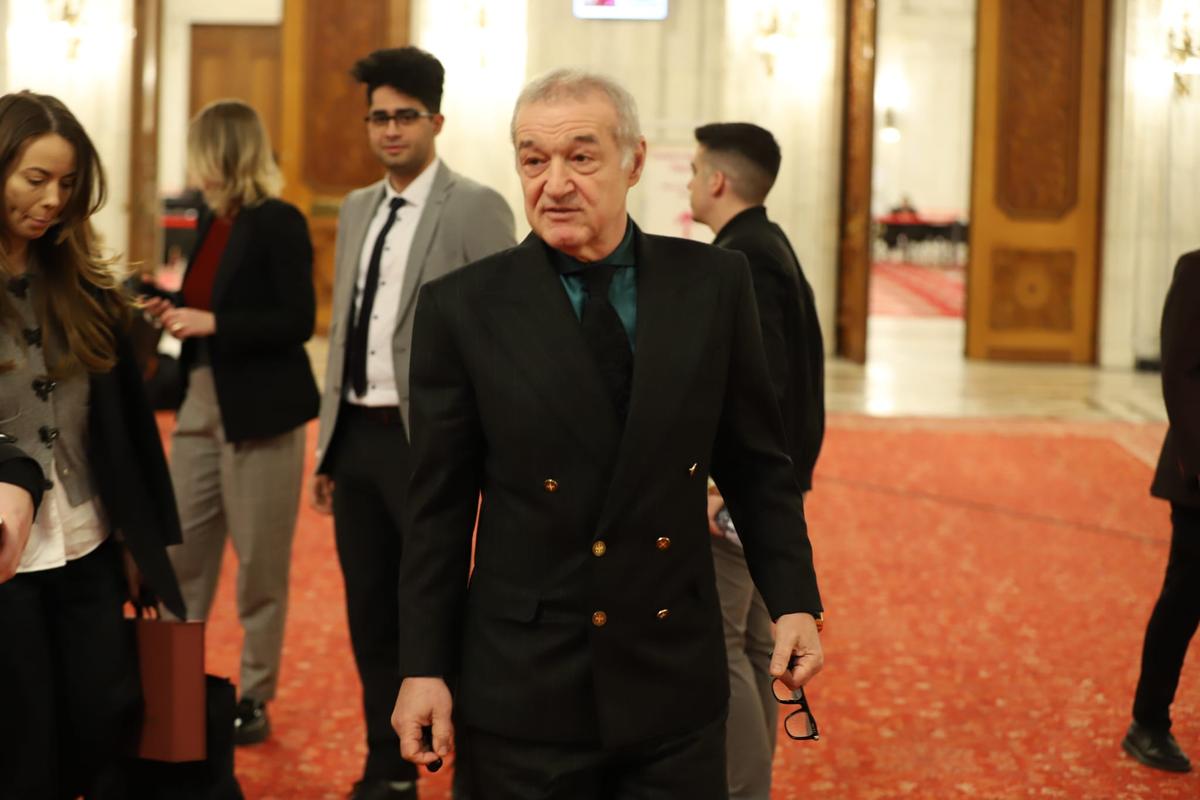 Gigi Becali a venit în Parlamentul României » Discurs pro Călin Georgescu și Potra: „Am și eu cuțit în mașină. Sunt legionar și terorist?”