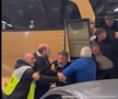 Imagini incredibile în Grecia: Răzvan Lucescu a căzut pe scări