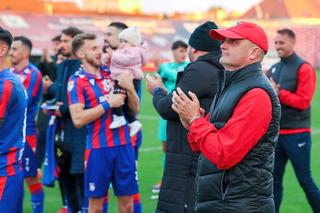 A dus echipa la un pas de play-off și a fost recompensat cu prelungirea contractului