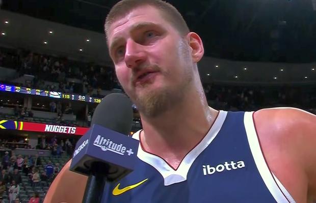Nikola Jokic a stabilit un record incredibil în NBA, apoi a oferit interviul serii: „Voi bea bere și le voi spune minciuni copiilor mei”