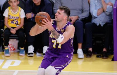 Luka Doncic, performanță unică în ultimii 44 de ani! Kobe Bryant, Shaquille O’Neal și LeBron James nu au reușit să facă asta