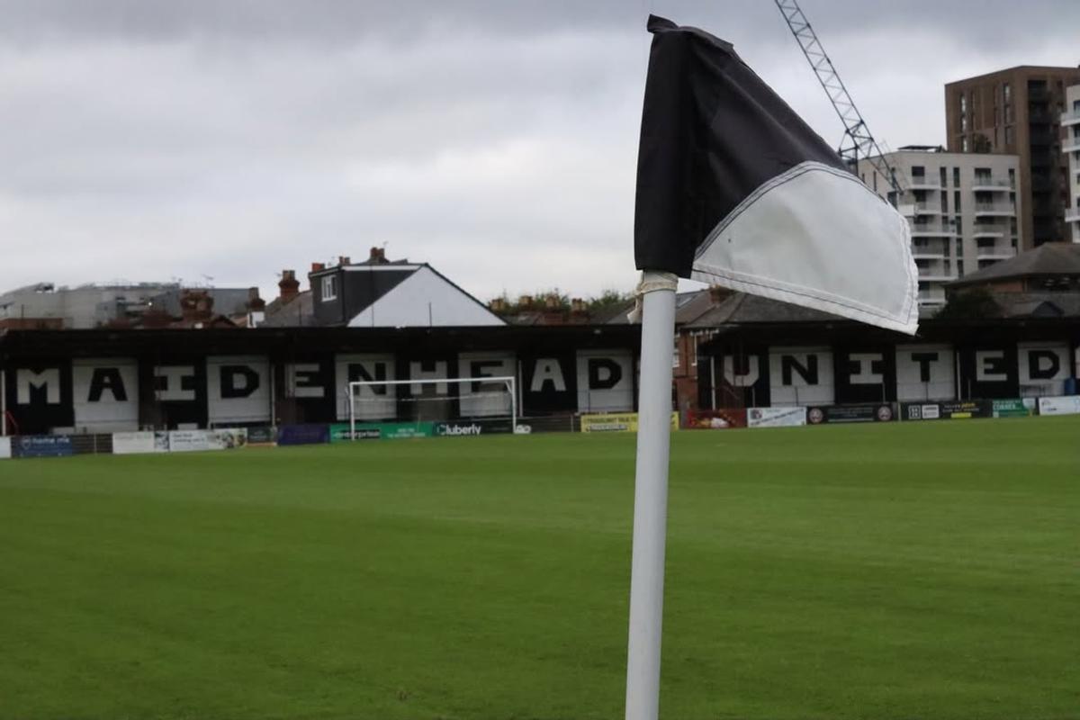 York Road, casa lui Maidenhead United, e cel mai vechi stadion din lume. Foto: Imago