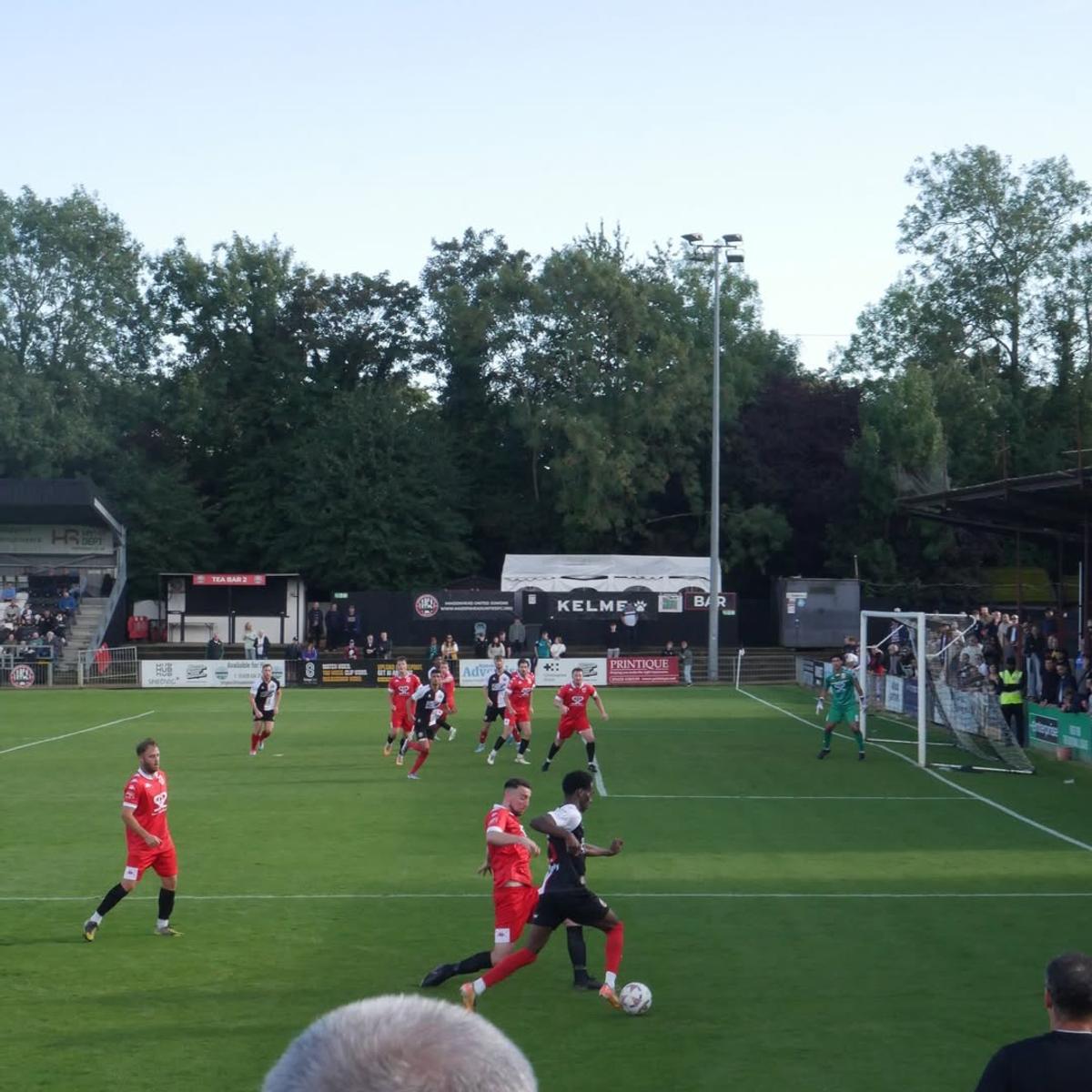 York Road, casa lui Maidenhead United, e cel mai vechi stadion din lume. Foto: Imago