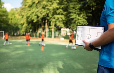 Digitalizarea cu AI intră în joc: cum pot cluburile și afacerile din sport să câștige timp, control și performanță